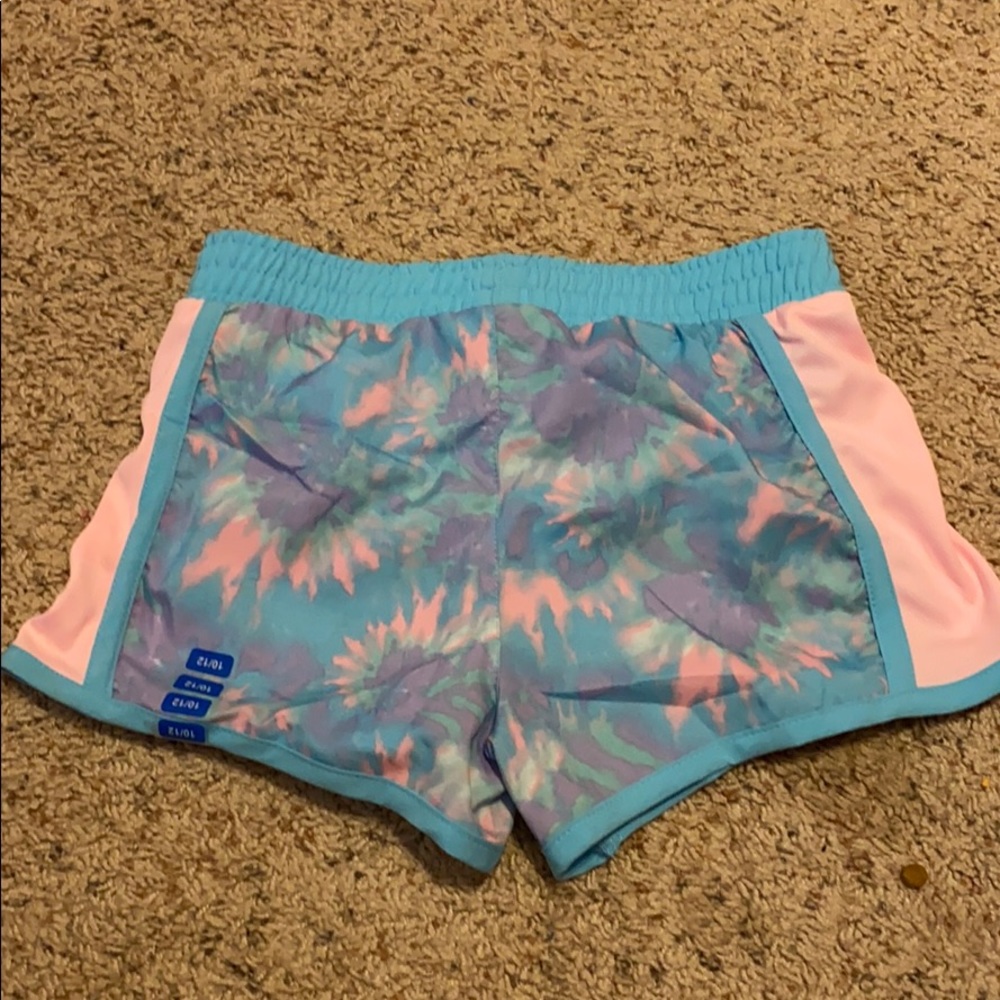 never worn skecher shorts